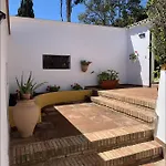 Novedad Centrico Con Porche Y Jardin *