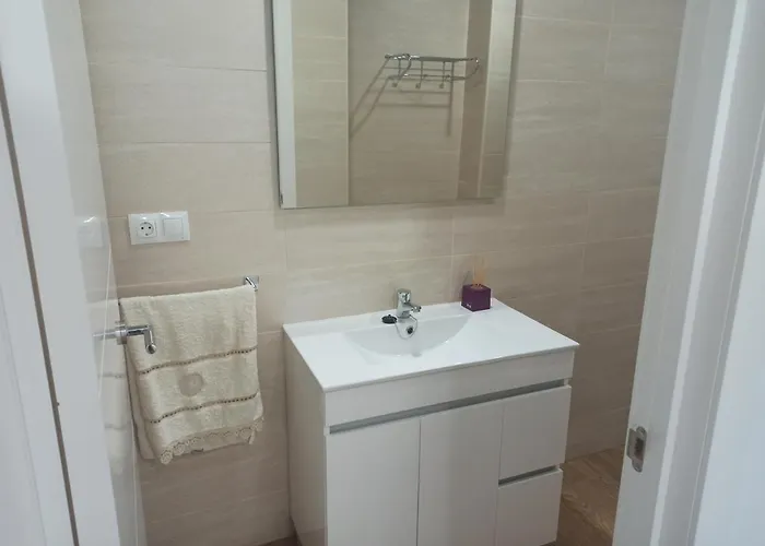 Novedad Céntrico Con Porche Y Jardín * Torremolinos