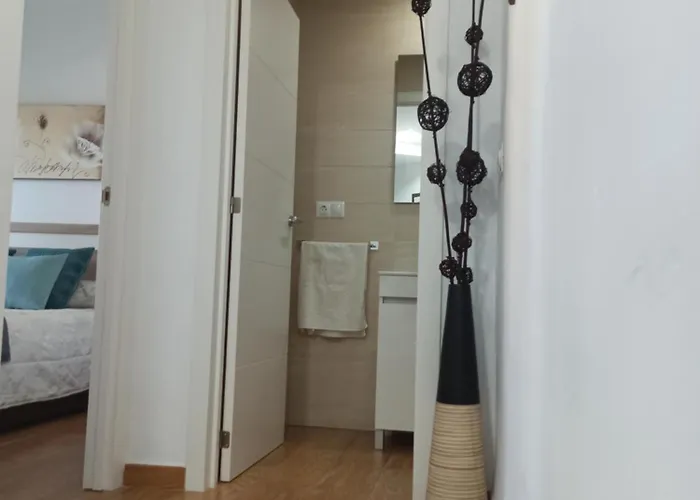 Novedad Céntrico Con Porche Y Jardín *