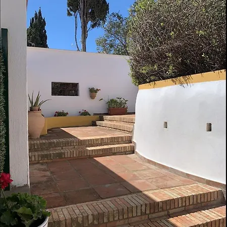 Novedad Centrico Con Porche Y Jardin 아파트 *