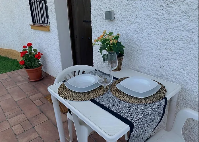 Daire Novedad Centrico Con Porche Y Jardin